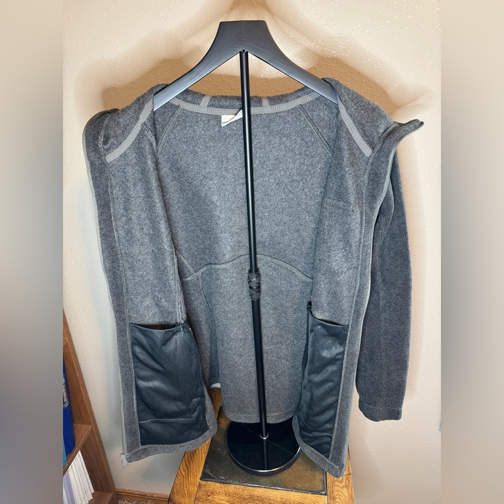 Women’s Columbia Charcoal Fleece Jacket - Picture 4 of 5